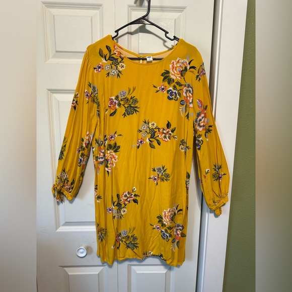 Old Navy Dresses & Skirts - Old Navy Yellow Floral Long Sleeve Dress